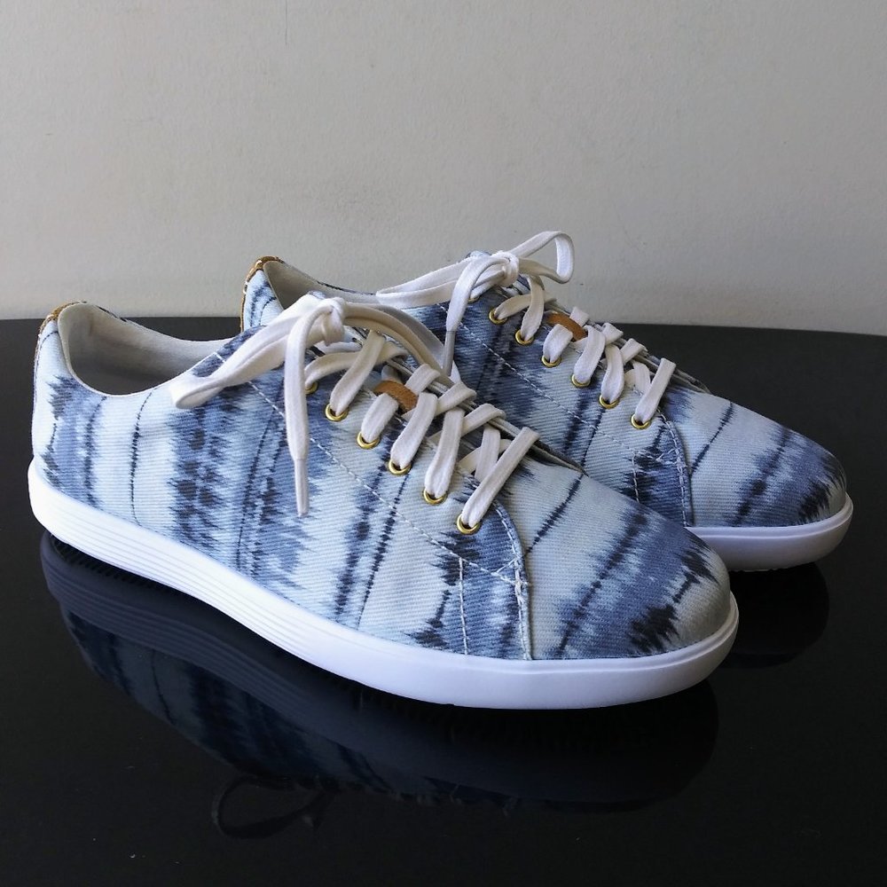 Cole Haan Women's Grand Crosscourt II Lightweight Canvas Sneaker